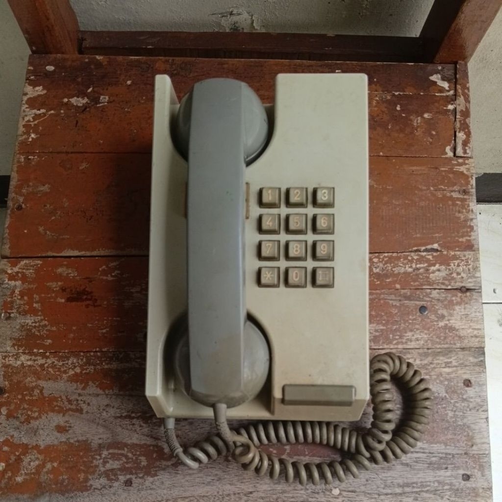 TELEPHONE JADUL VINTAGE