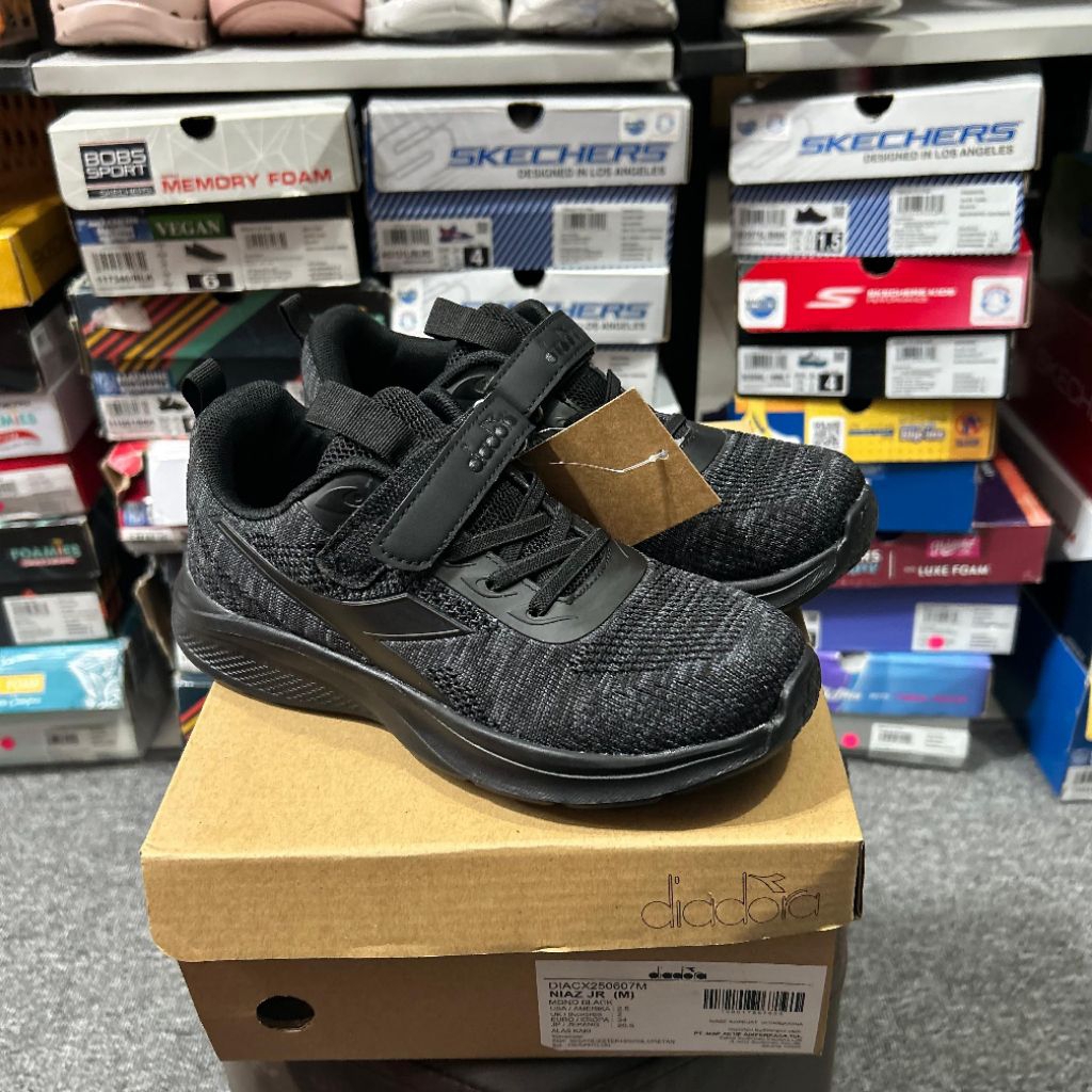 SEPATU WALKING KIDS DIADORA NIAZ JR BLACK