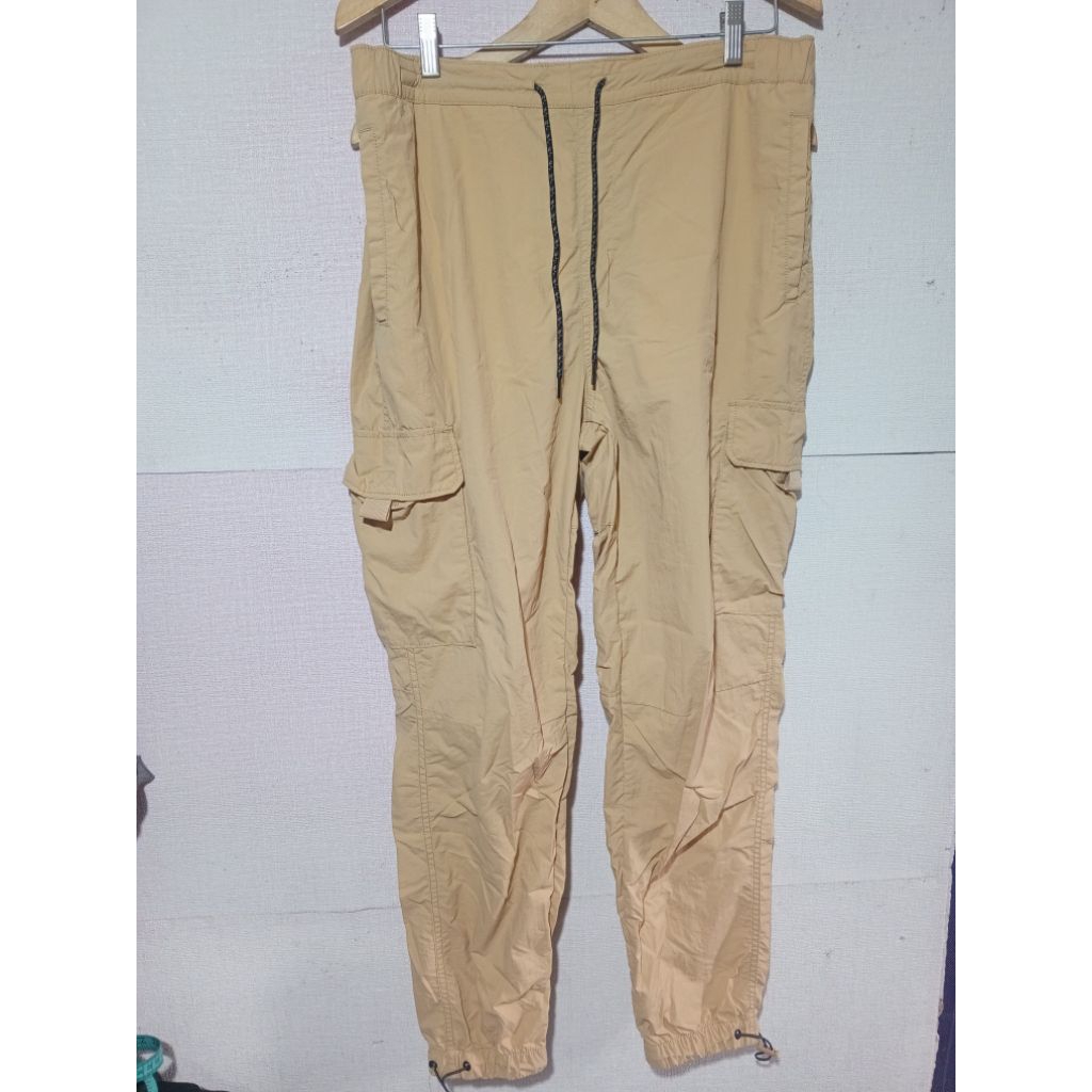 celana panjang cargo branded lckr size L fit XL second