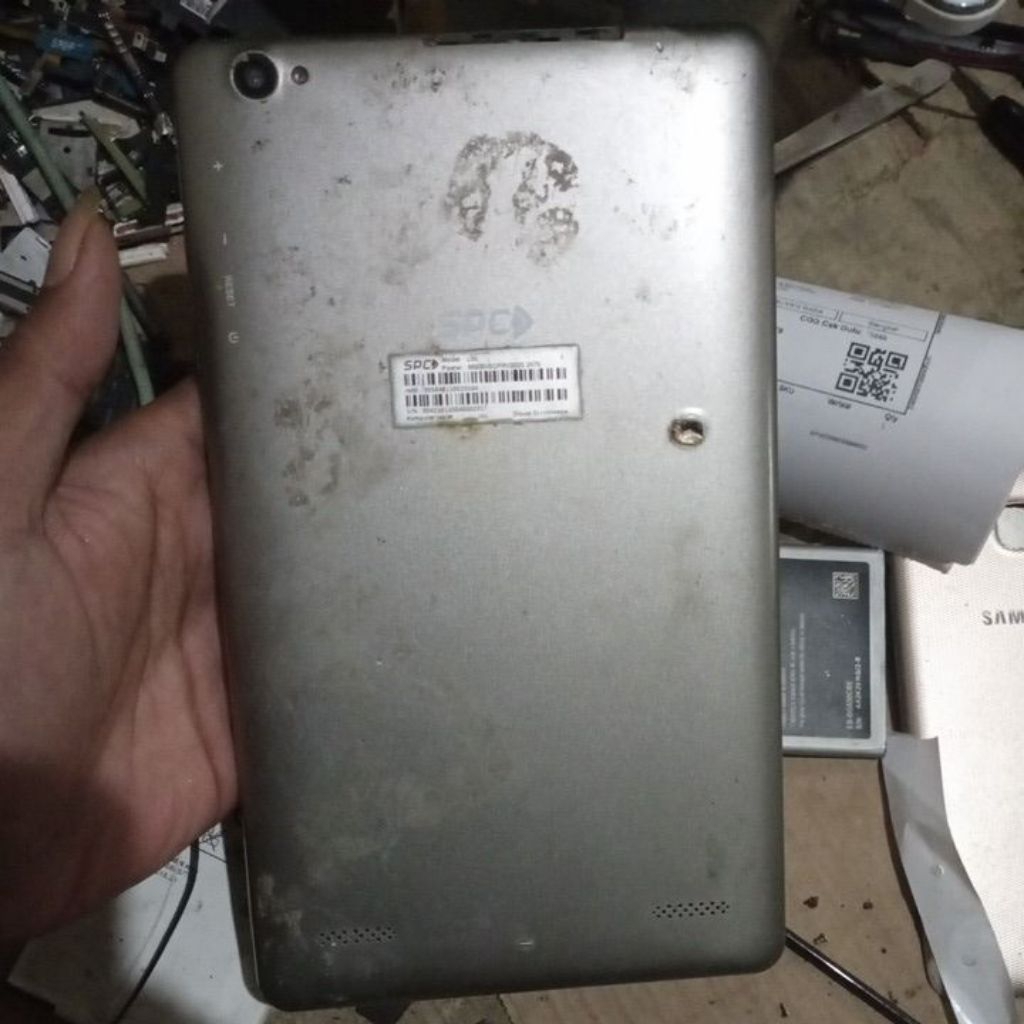 TAB SPC L80 MINUS LCD