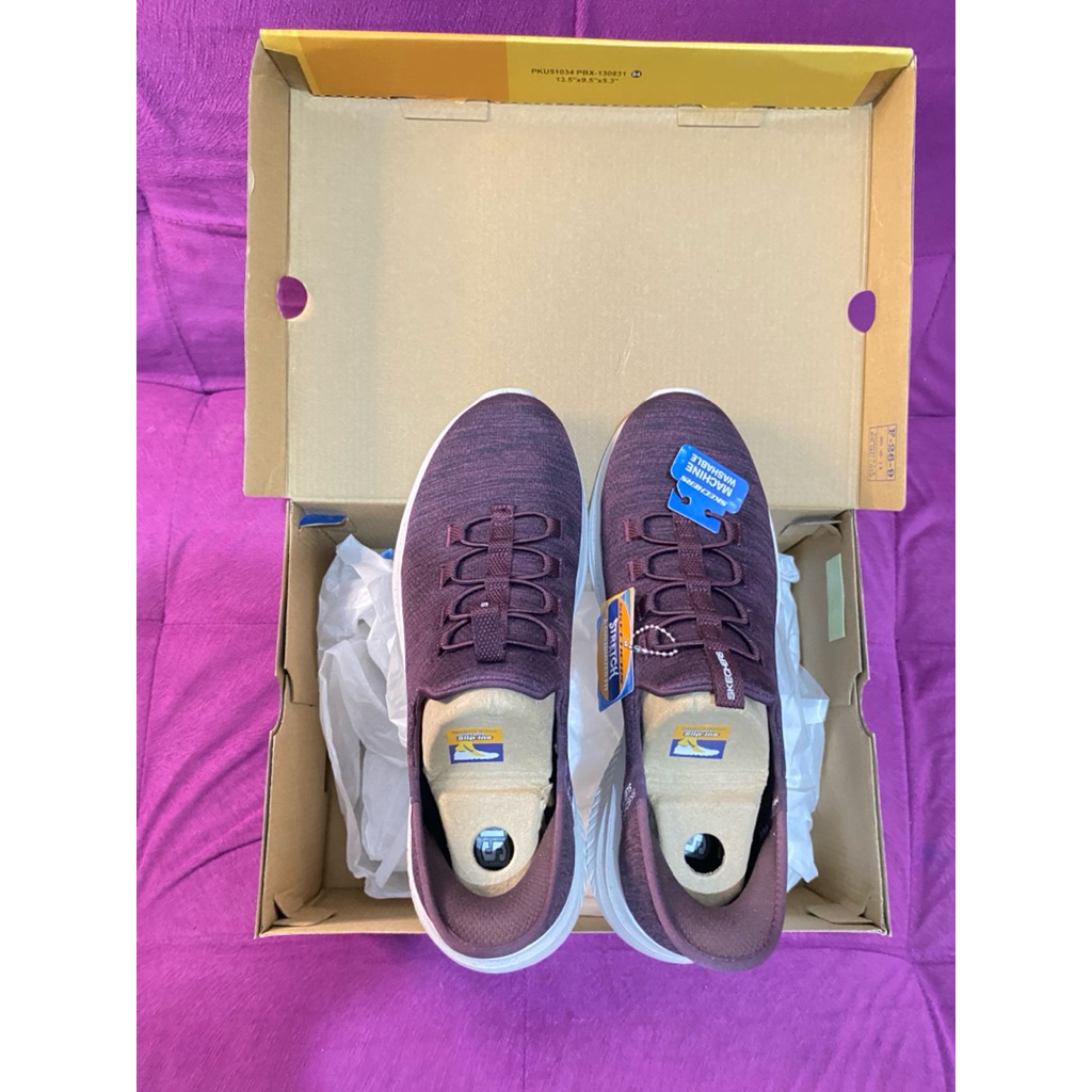 SKECHERS PRIA SLIP-INS - BURGUNDY - 42cm