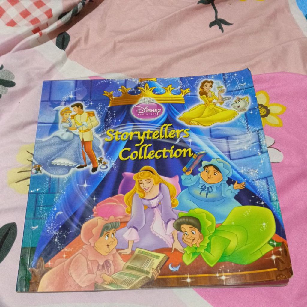 Buku Disney Princess Storytellers Collection