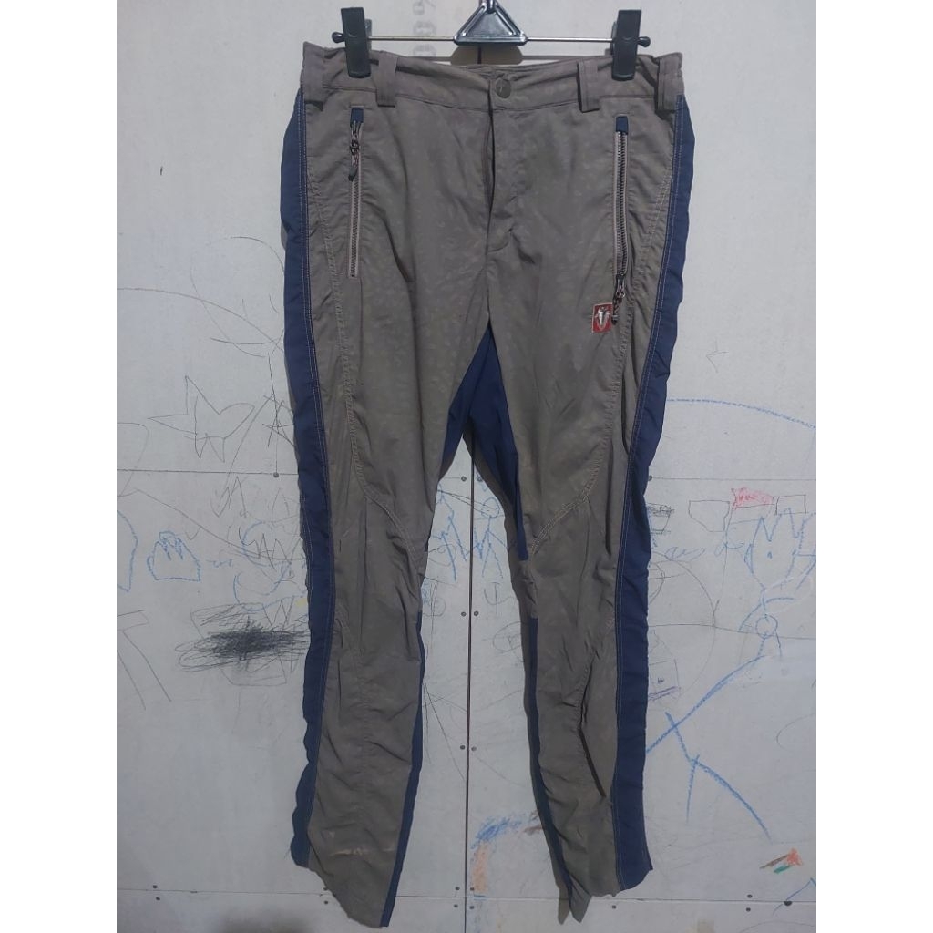 celana panjang blackyak