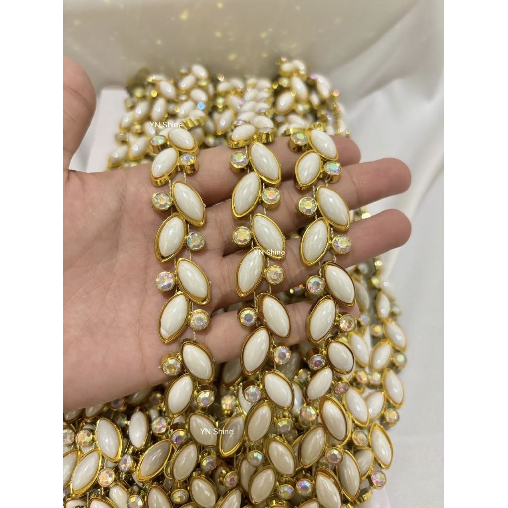 PER METER Aplikasi Payet Diamond Renda Jahit Model Daun Doff / Aksesoris Payet Rangkai Sudah Jadi Pr