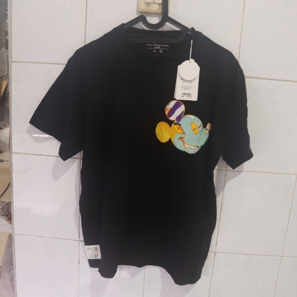 kaos Tokyo Disney Resort Circulating Smile T-shirt L