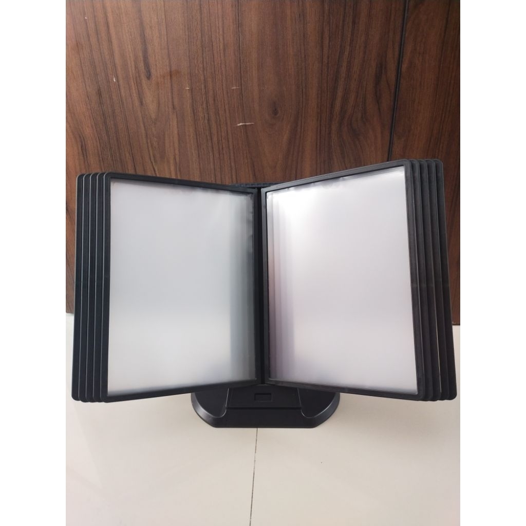 Standing Brosur A4 -10 slide bolak balik untuk cafe restoran hotel bank dll