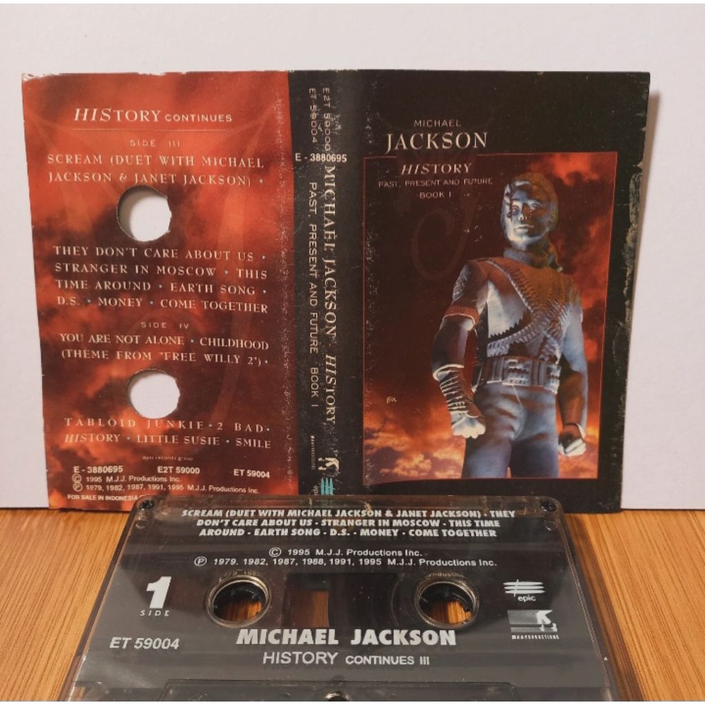Kaset Michael Jackson - History