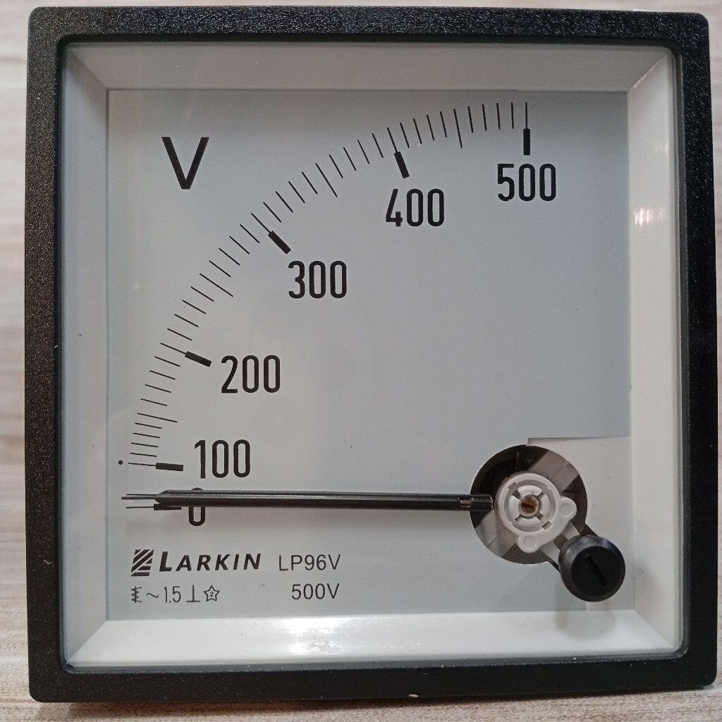 LARKIN VOLT METER ANALOG 500V LP96V AC500 96X96 LARKIN ELECTRIC