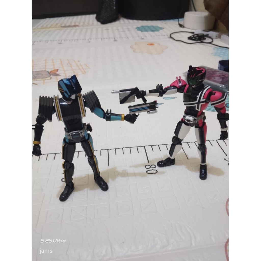 Kamen rider Diend ori bandai