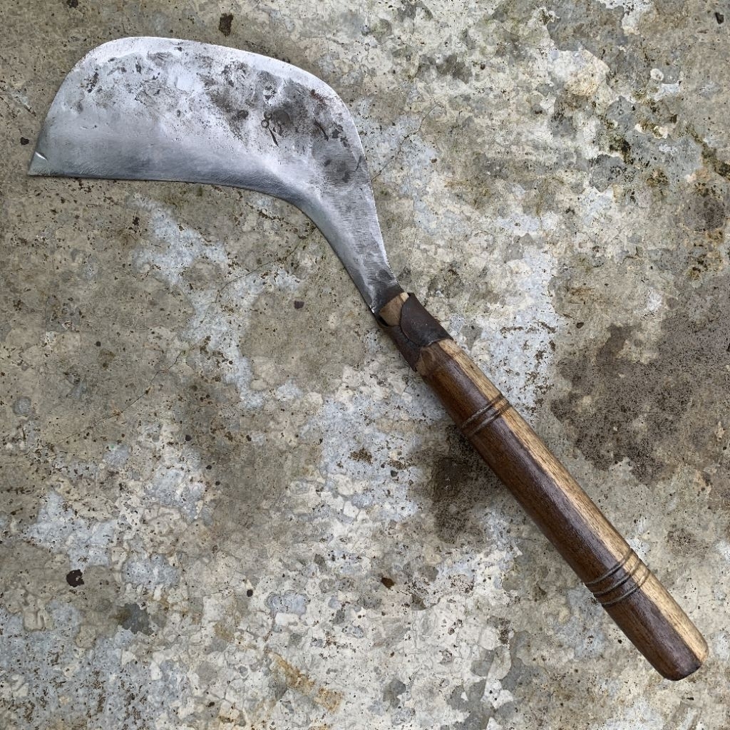 Parang Babad Rumput Panjang Bahan BAJA Gagang Kayu Sonokeling Model Kelontong/Kuluwung