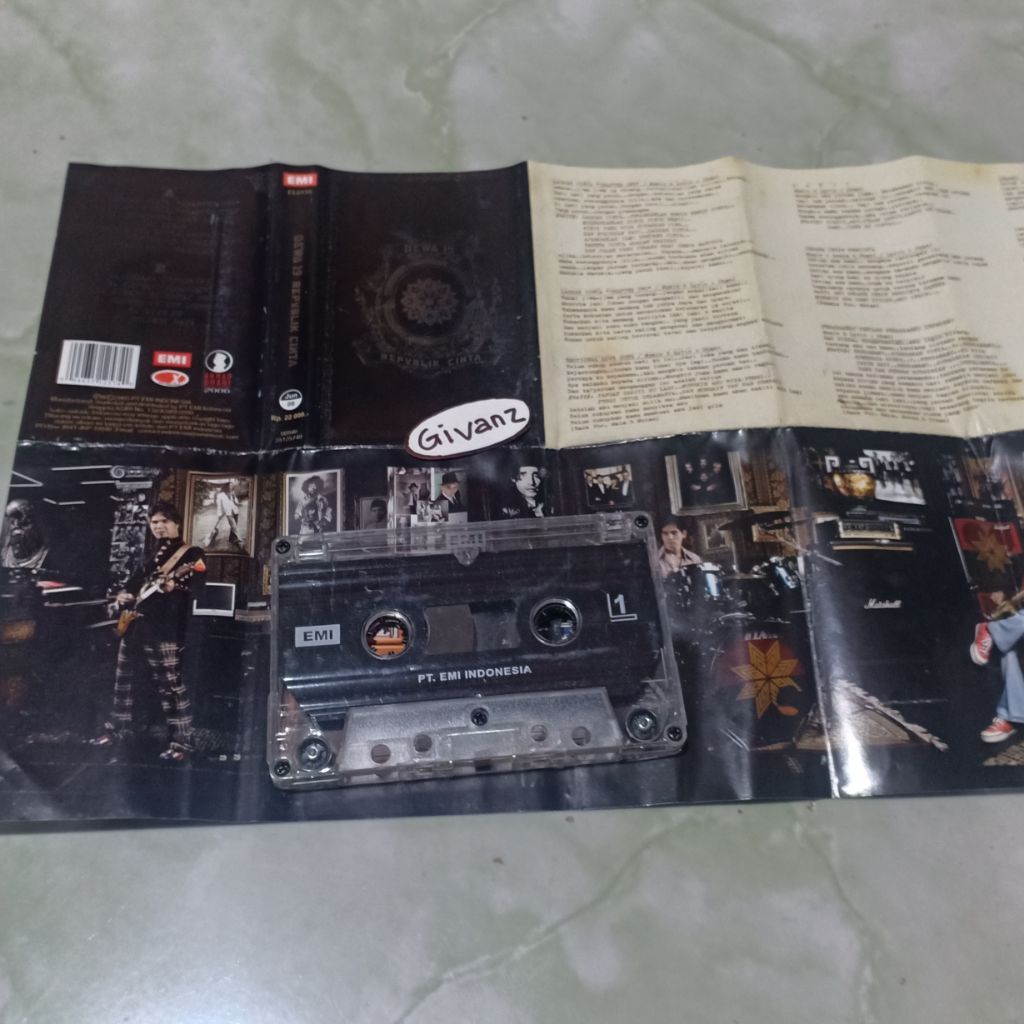 kaset pita DEWA 19 - republik cinta
