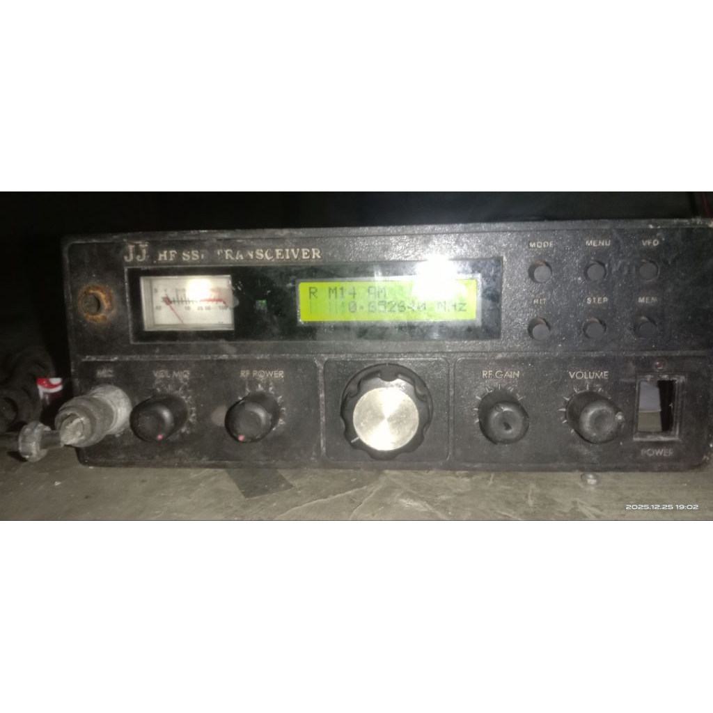 JJ HF SSB TRANSCEIVER