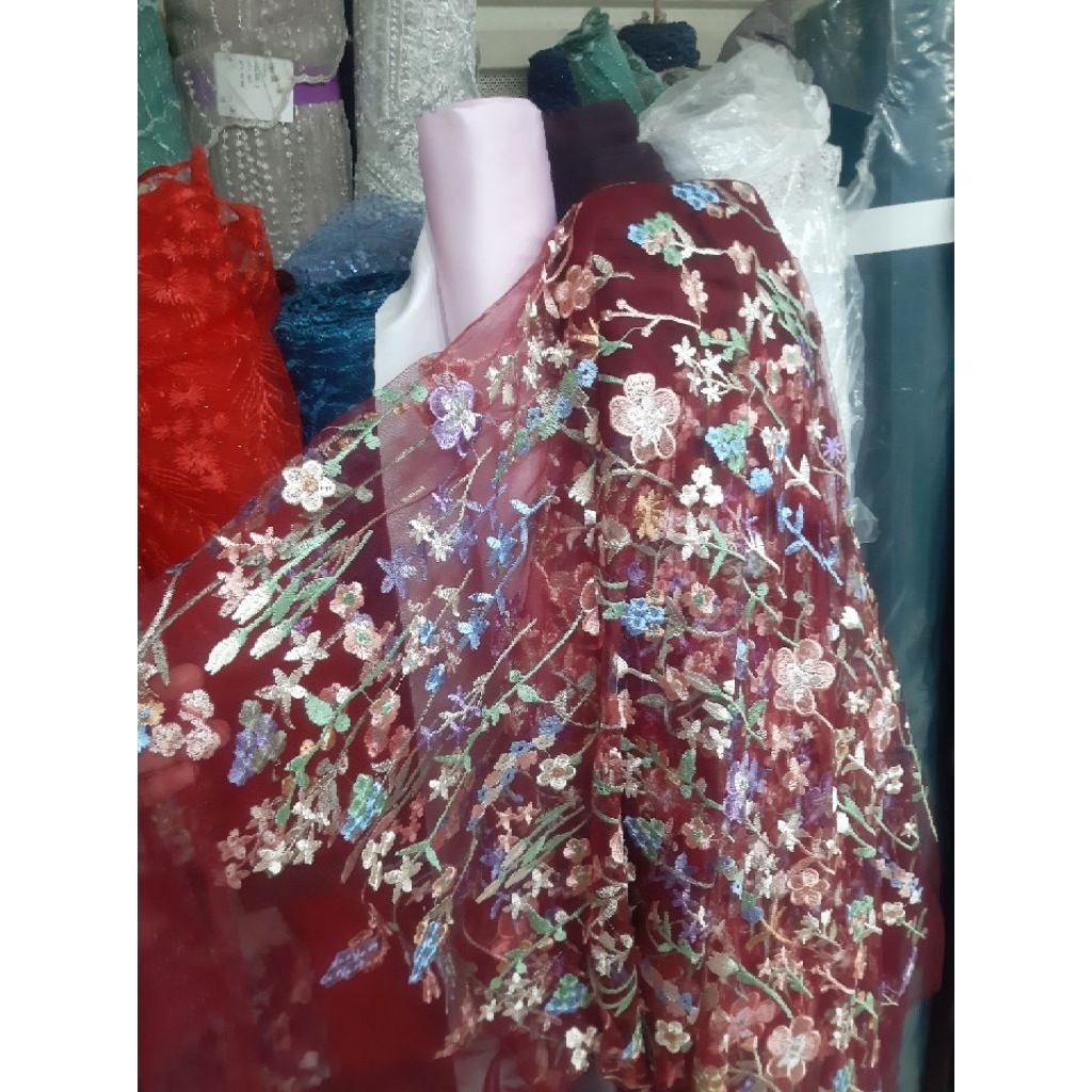 TERMURAH//" Kain tile valentino 3D motif bunga halus tile kebaya ready 100%