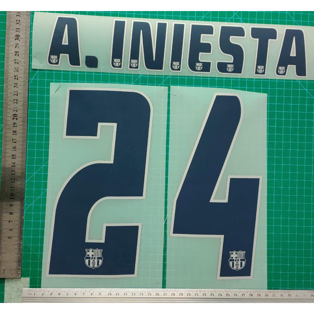 NAMESET HK INIESTA BARCA 2004-2006