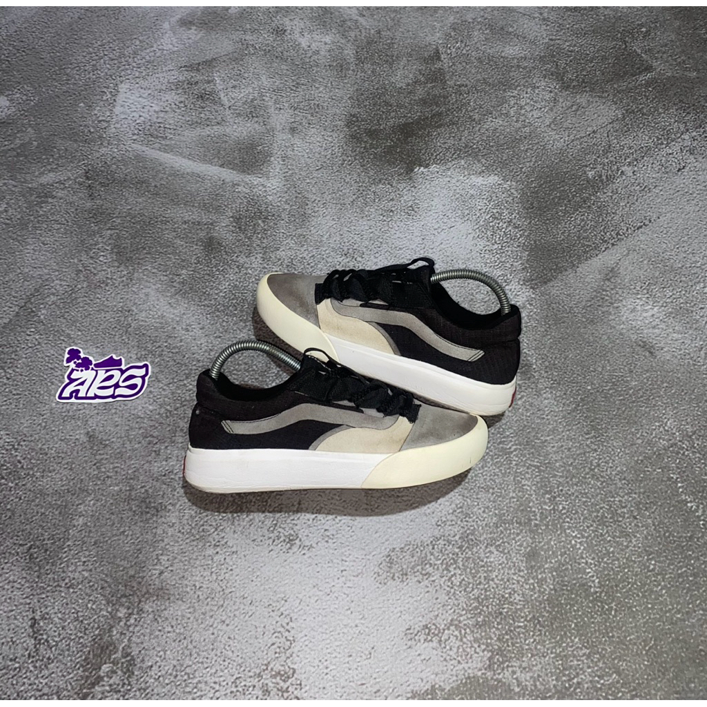 vans comfycush black grey