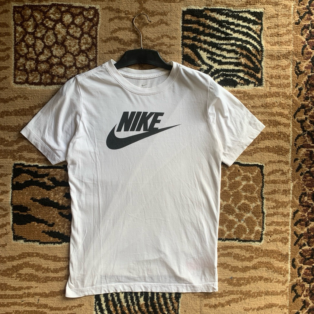 TSHIRT NIKE BIG LOGO