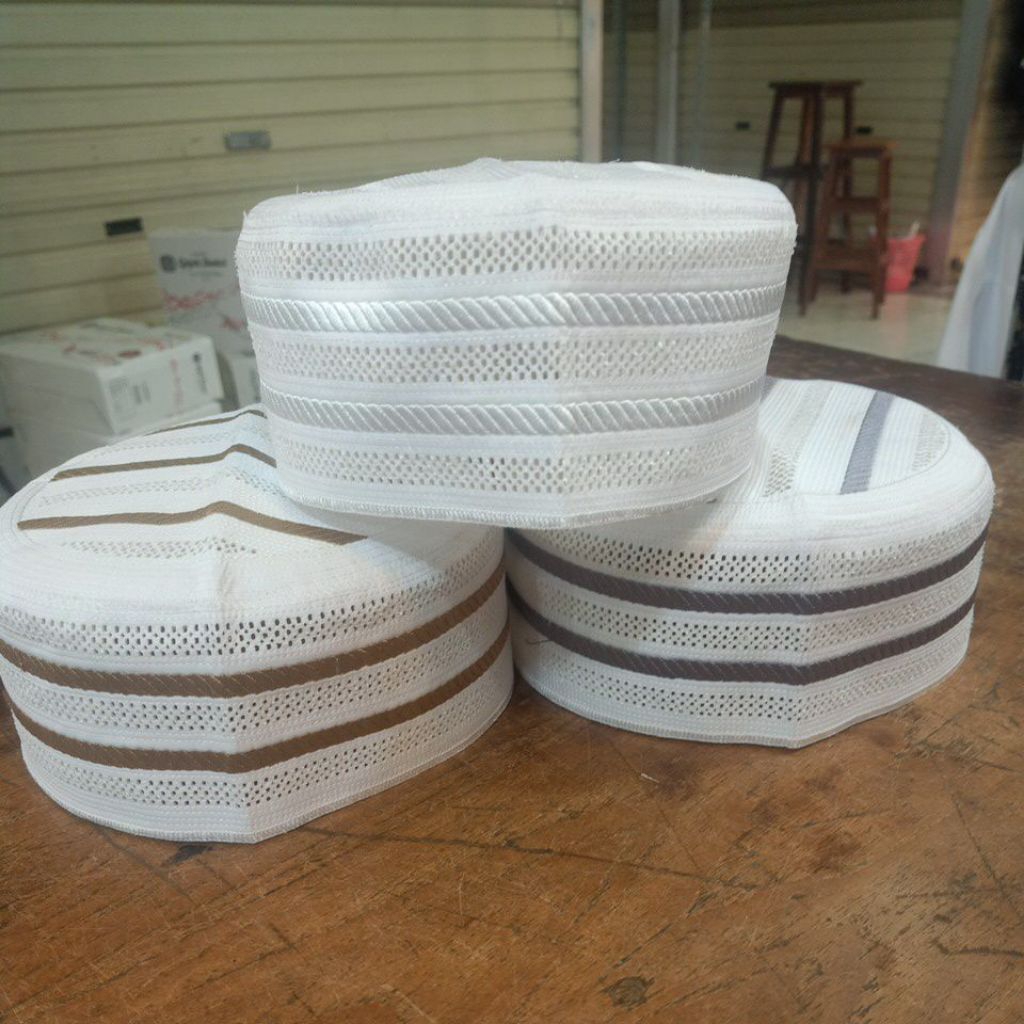 Peci Bangladesh Putih Original