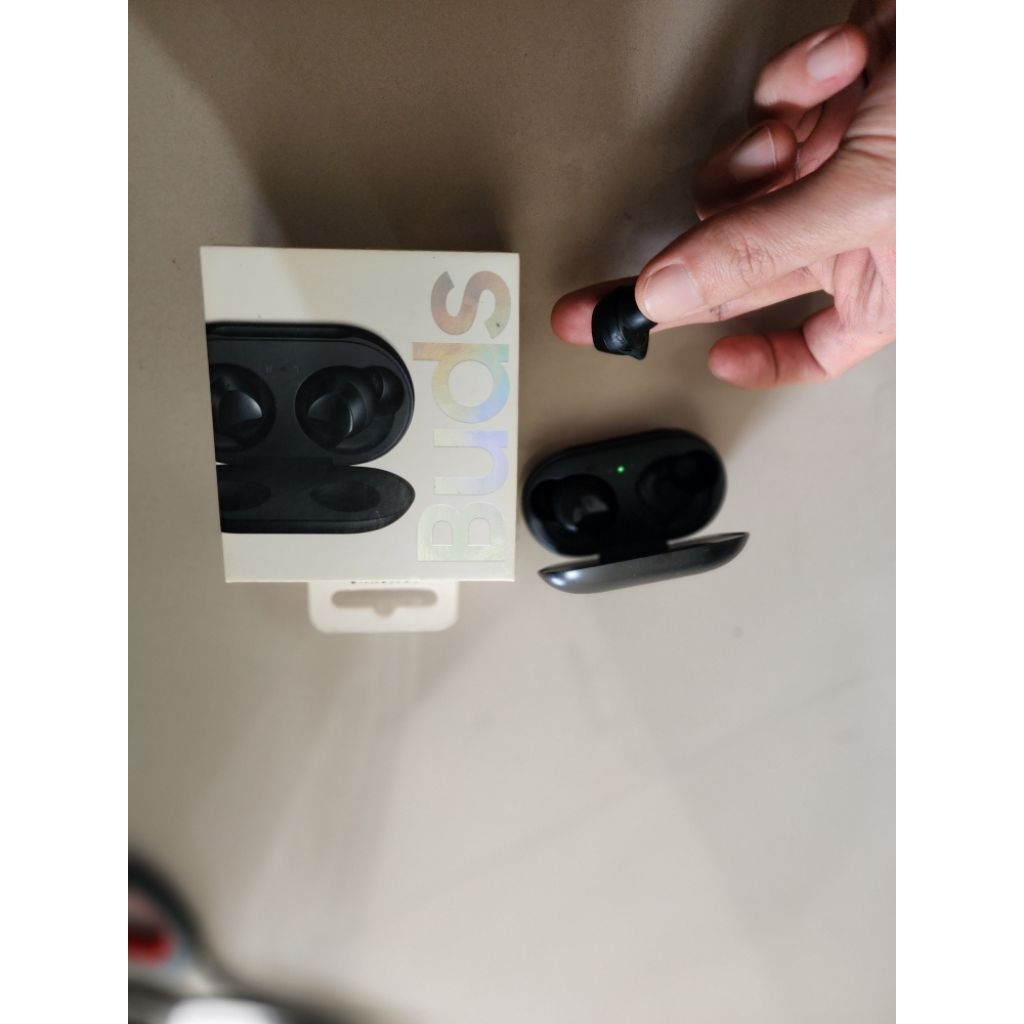 Samsung Galaxy Buds Seri Awal Preloved Black