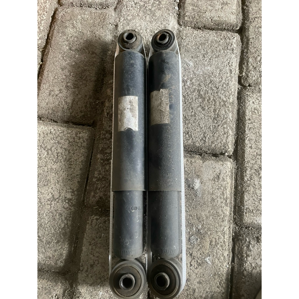 shock belakang avanza kyb