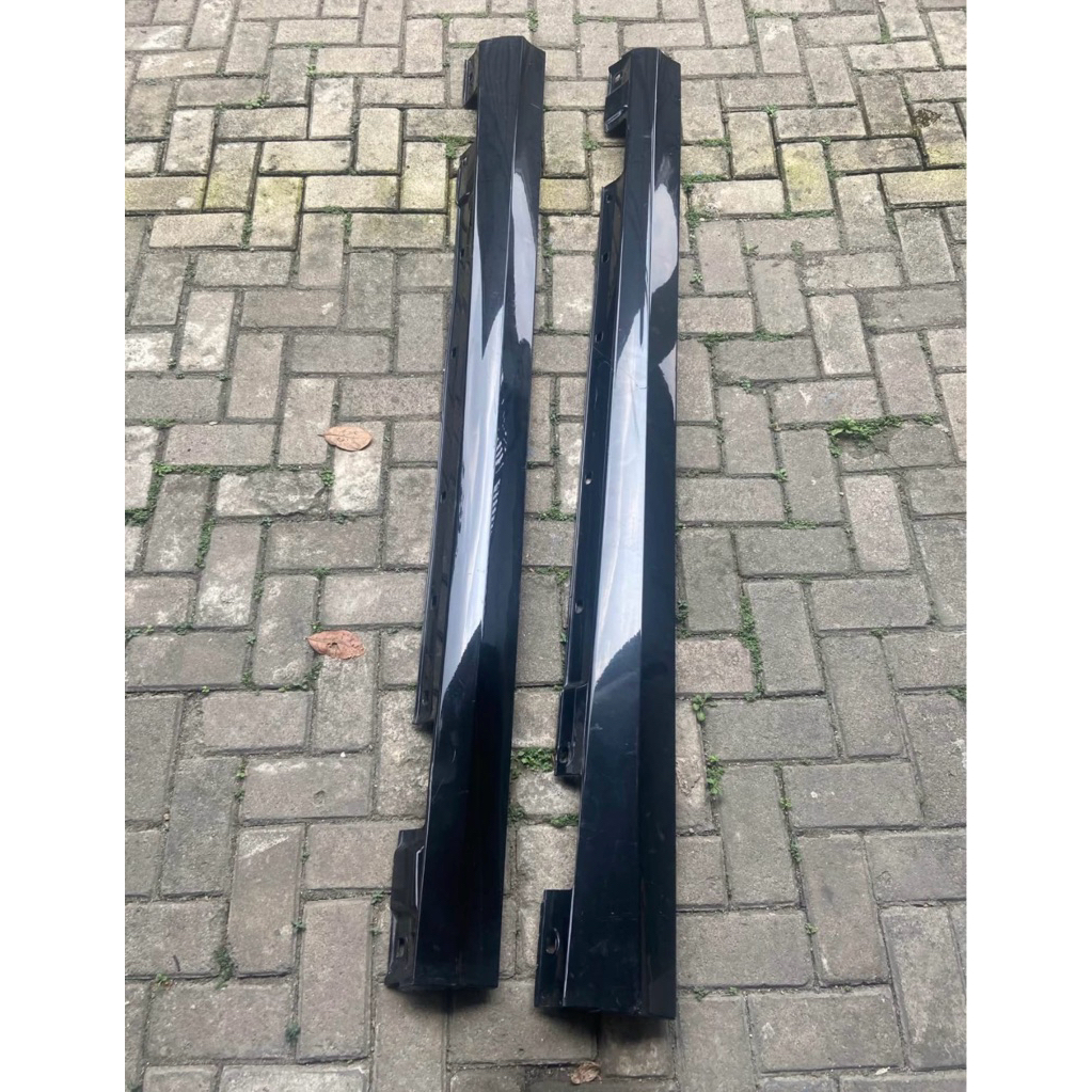 sidekirt w204 c200 original copotan