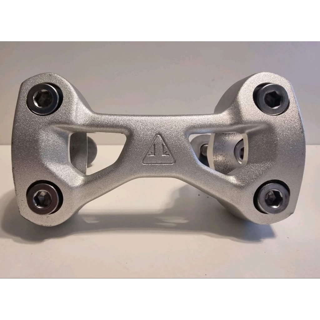 Raiser triumph original