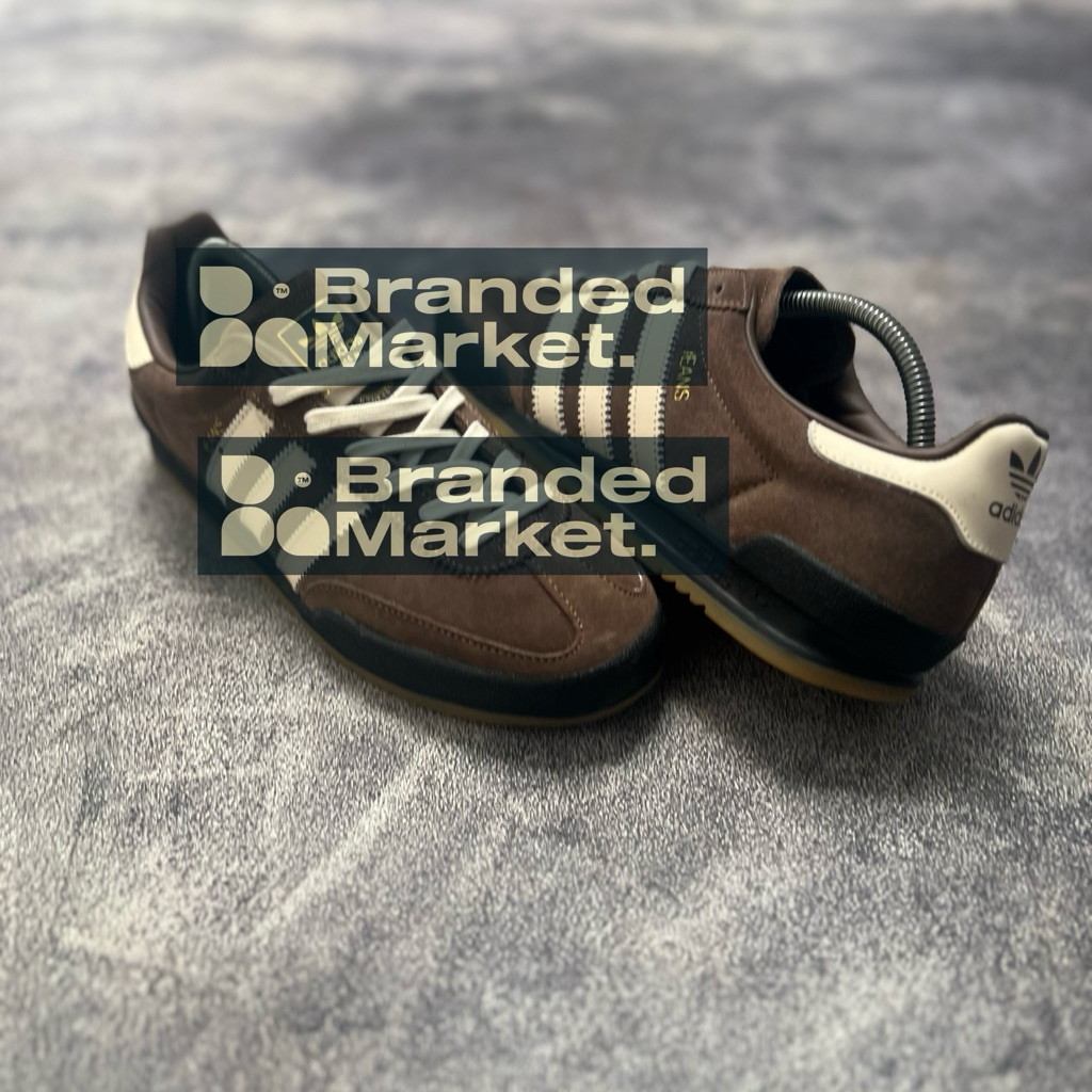 sepatu jeans size 42 / 26.5 cm