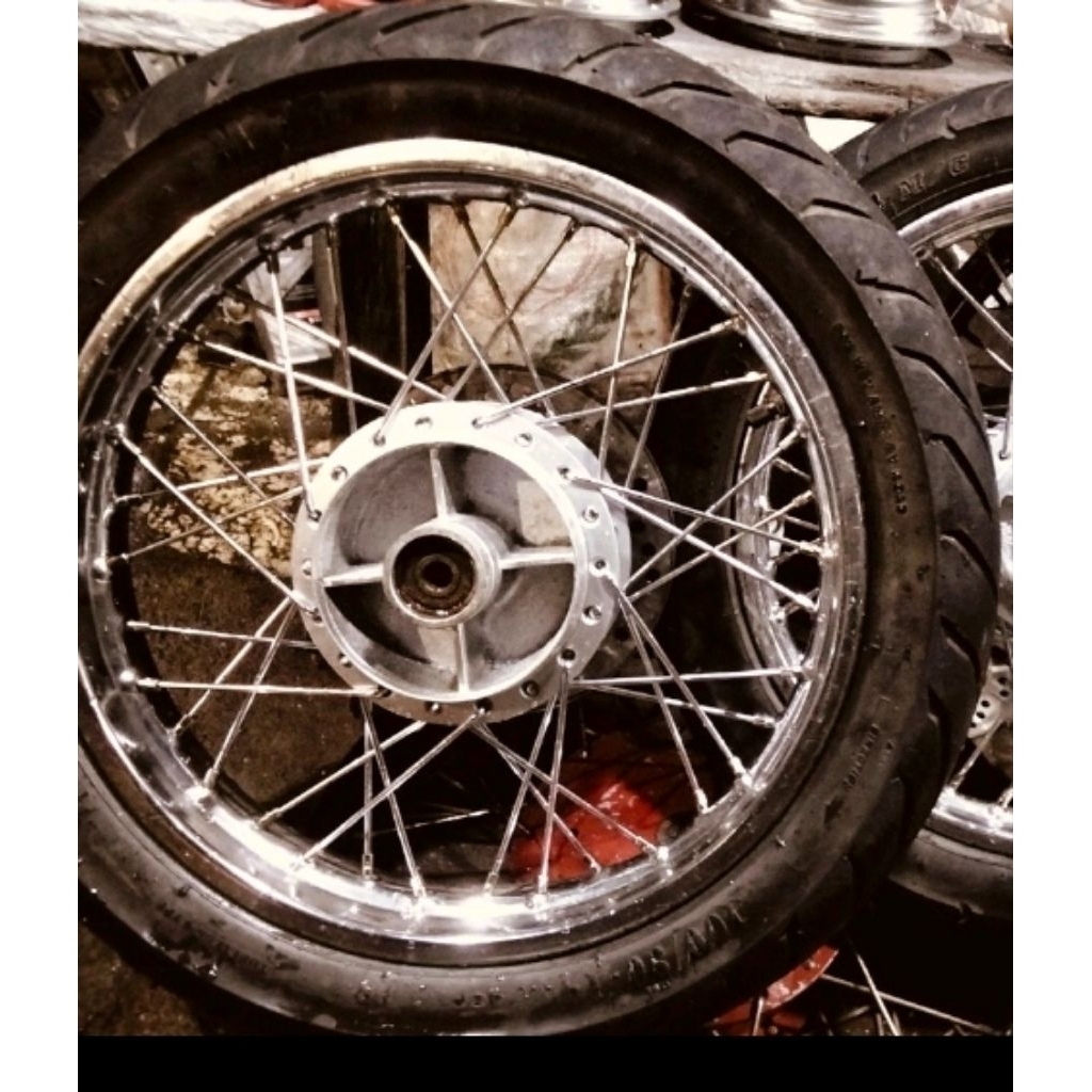 velg ring 14 Bagian Belakang Honda Supra x 125 Dobel dicts Blade New Fi PNp