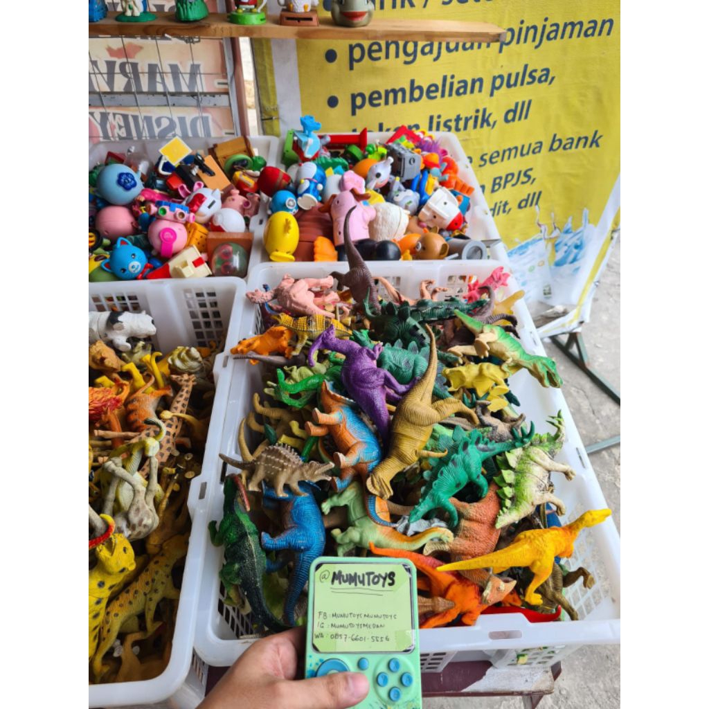 Mainan mcd dan hewan karet kiloan