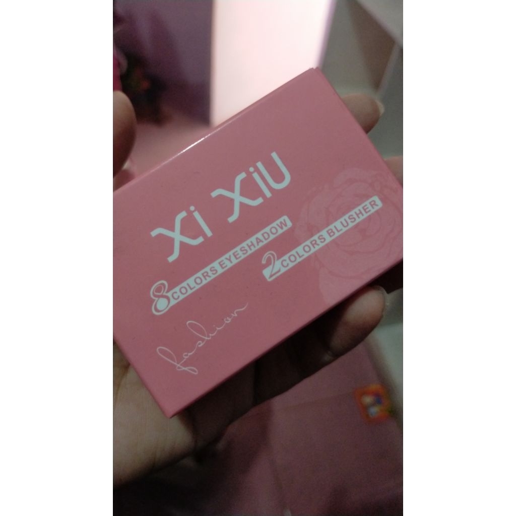 Xi-xiu eyeshadow & blush on 2in1