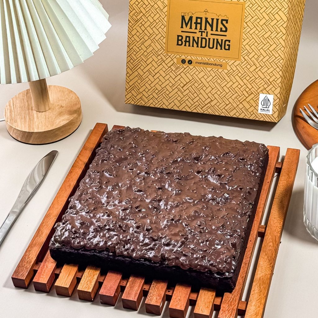Manis ti Bandung - Brownies Panggang 20x20 | Brownies Melted | Brownies Lumer | Fudgy Brownies | Kue