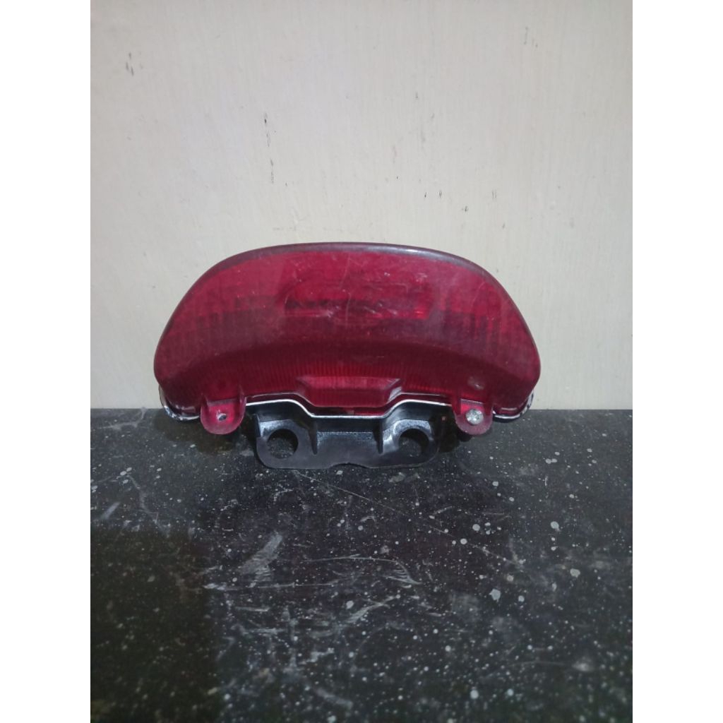 lampu belakang lampu stop Astrea grand bulus / sabit original