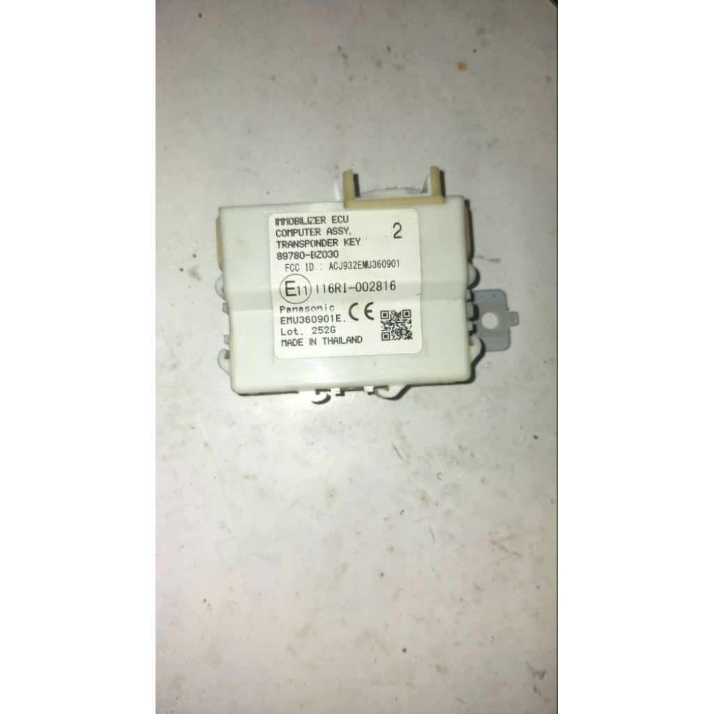 ECU immobilezer transponder key calya sigra original 89780-BZ030