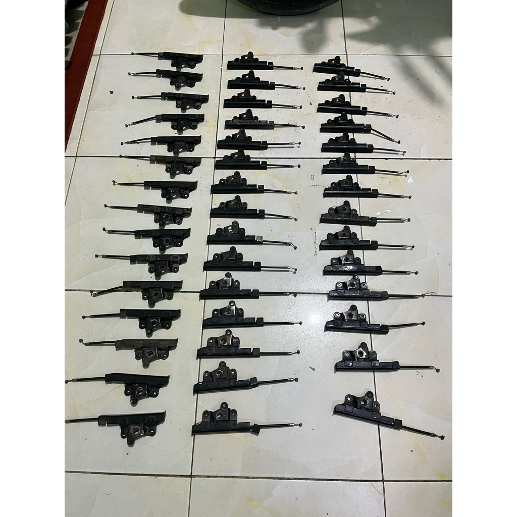 BREKET KUNCIAN JOK BELAKANG TIGER REVO TIGER 2000 ORIGINAL COPOTAN