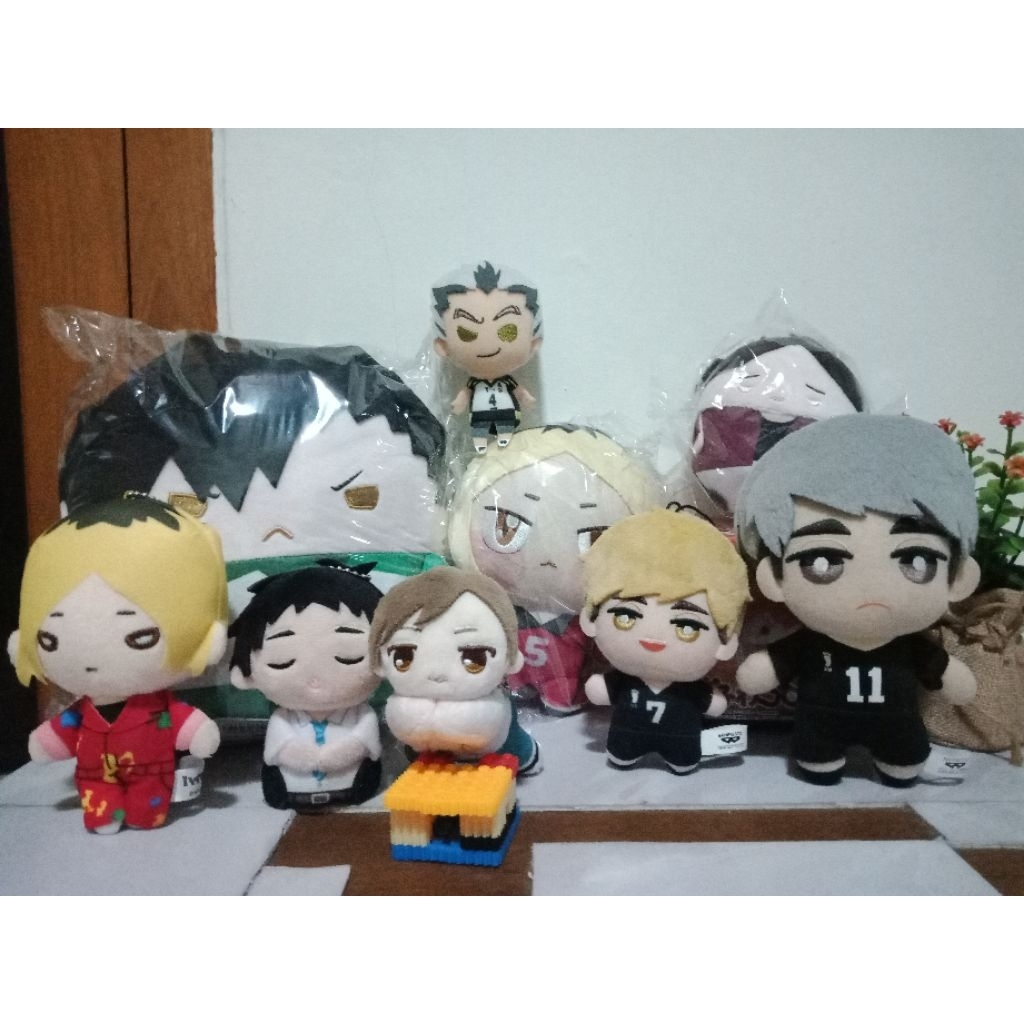 Haikyuu Fuwa suna rintarou, osamu tomonui, atsumu sanrio, bonjar akashi, bokuto, fuwa m Kuro smp, Ch
