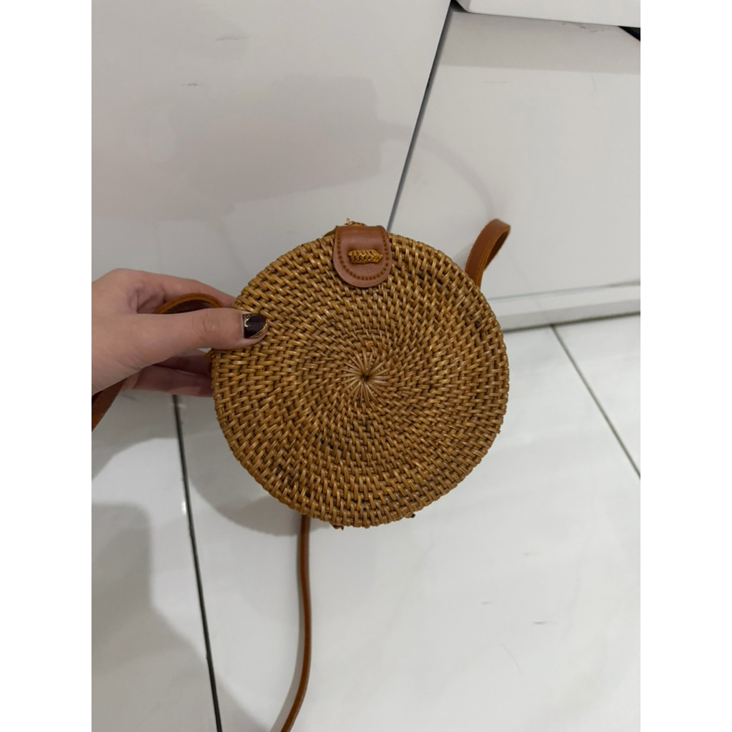 Tas Rotan anyaman bulat bali