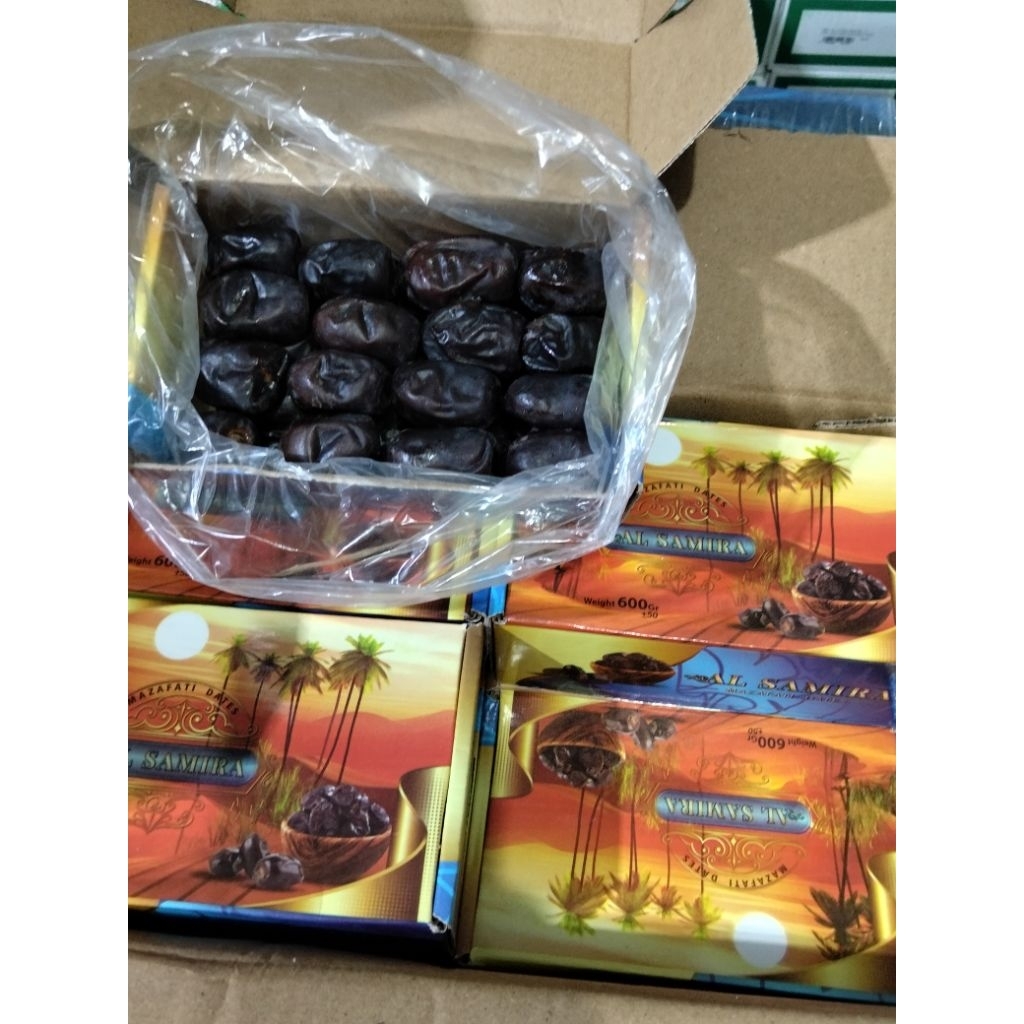 Kurma Bam /Kurma Anggur  Mazafati Dates Al-Samira