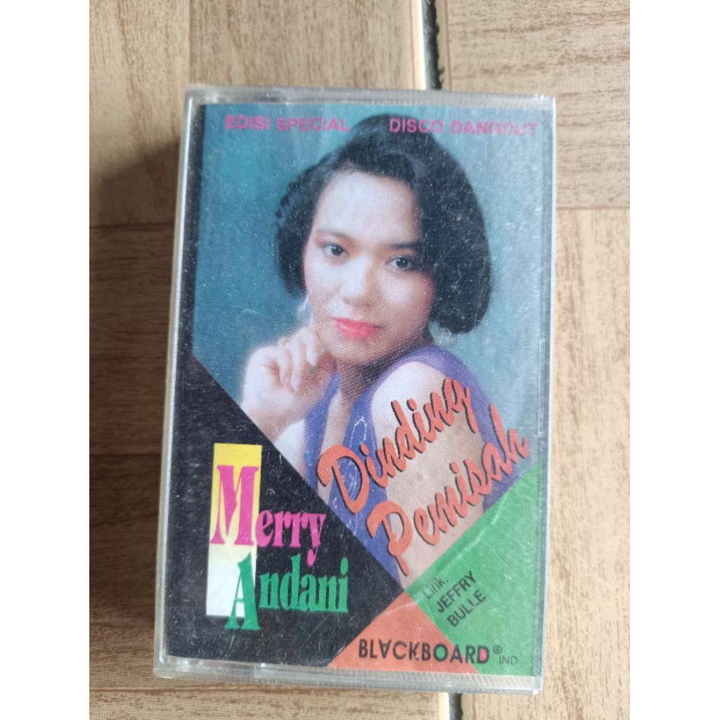 kaset pita disco dangdut "dinding pemisah" MERRY ANDANI