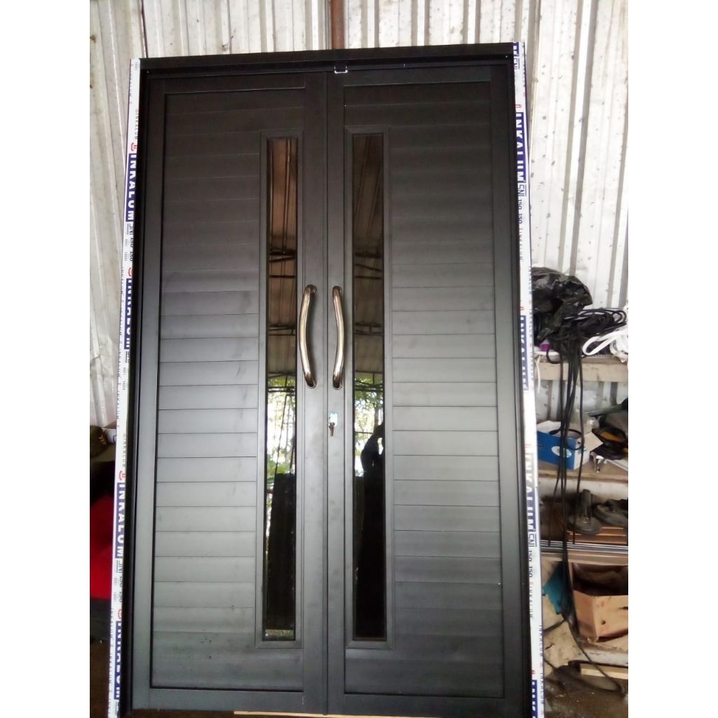 pintu kupu tarung almunium  pintu utama +kusen lenkap