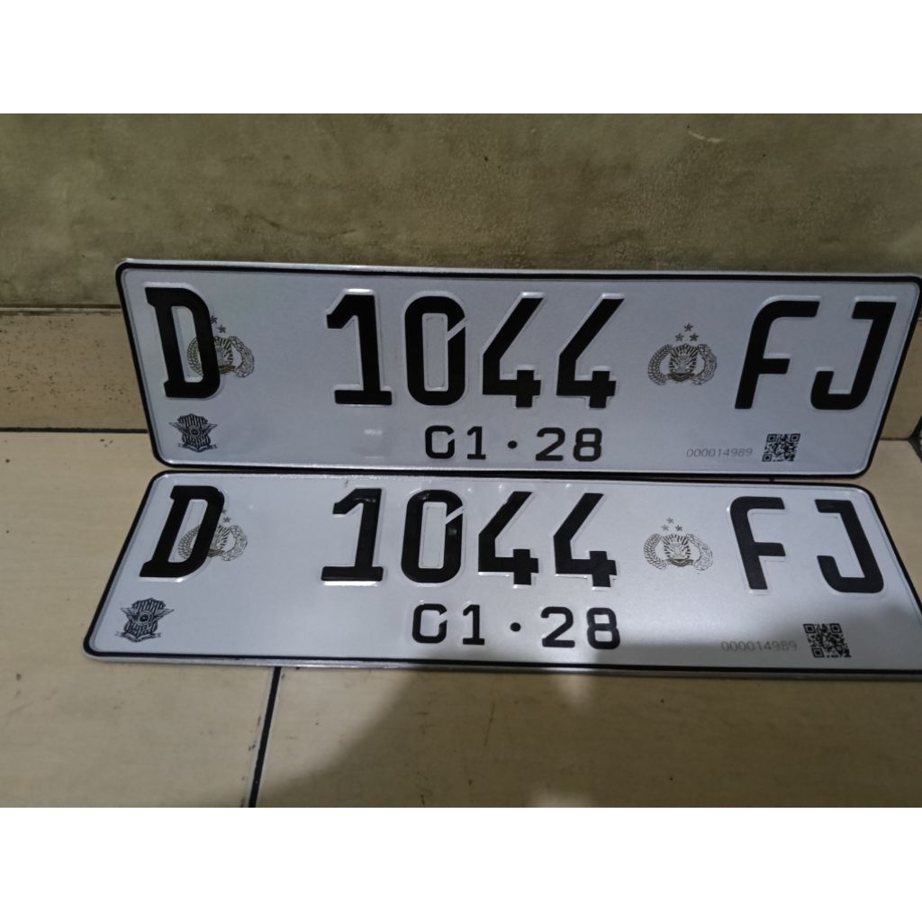 Plat mobil REFLEKTIF
