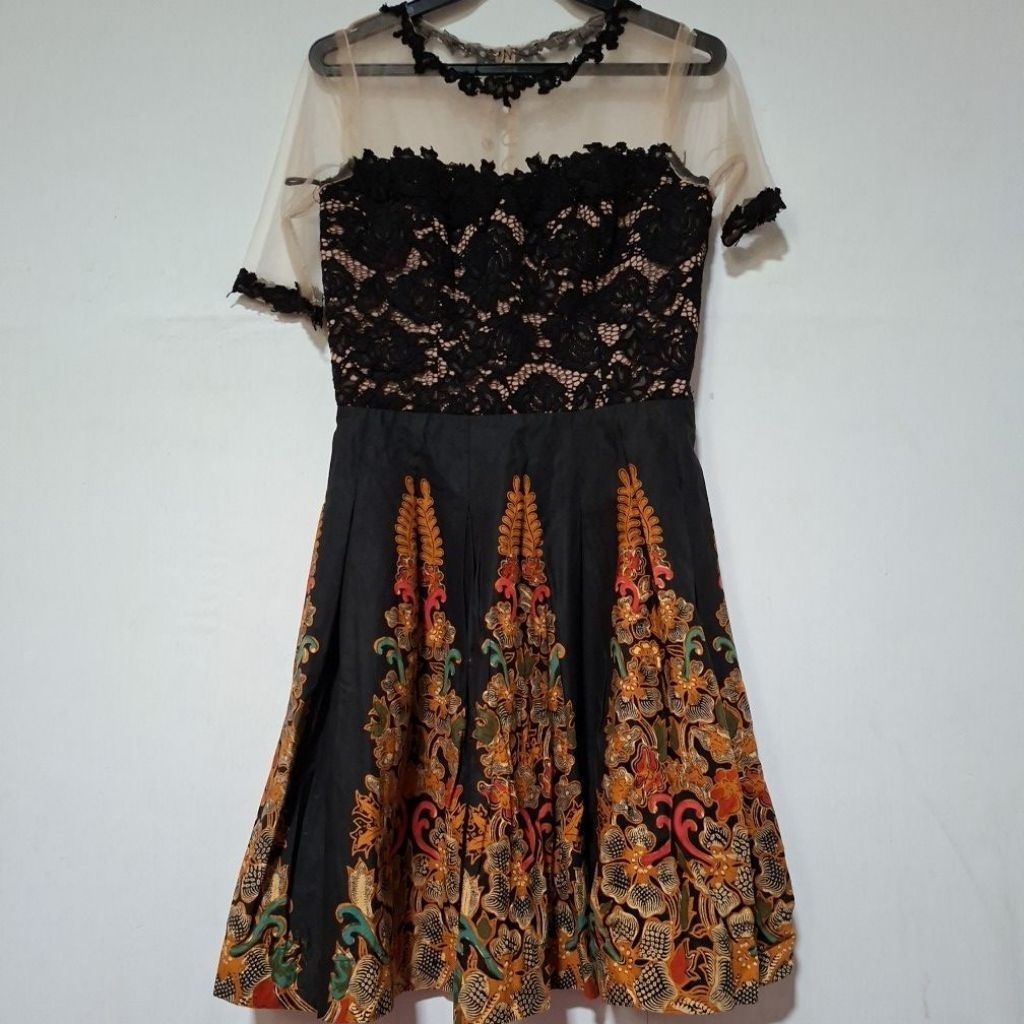 DRESS KEBAYA BATIK