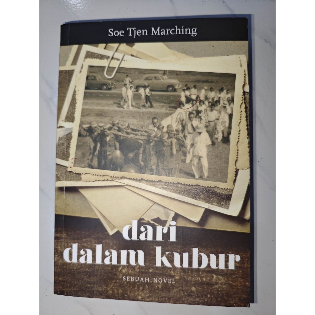 Novel Dari Dalam Kubur (preloved)