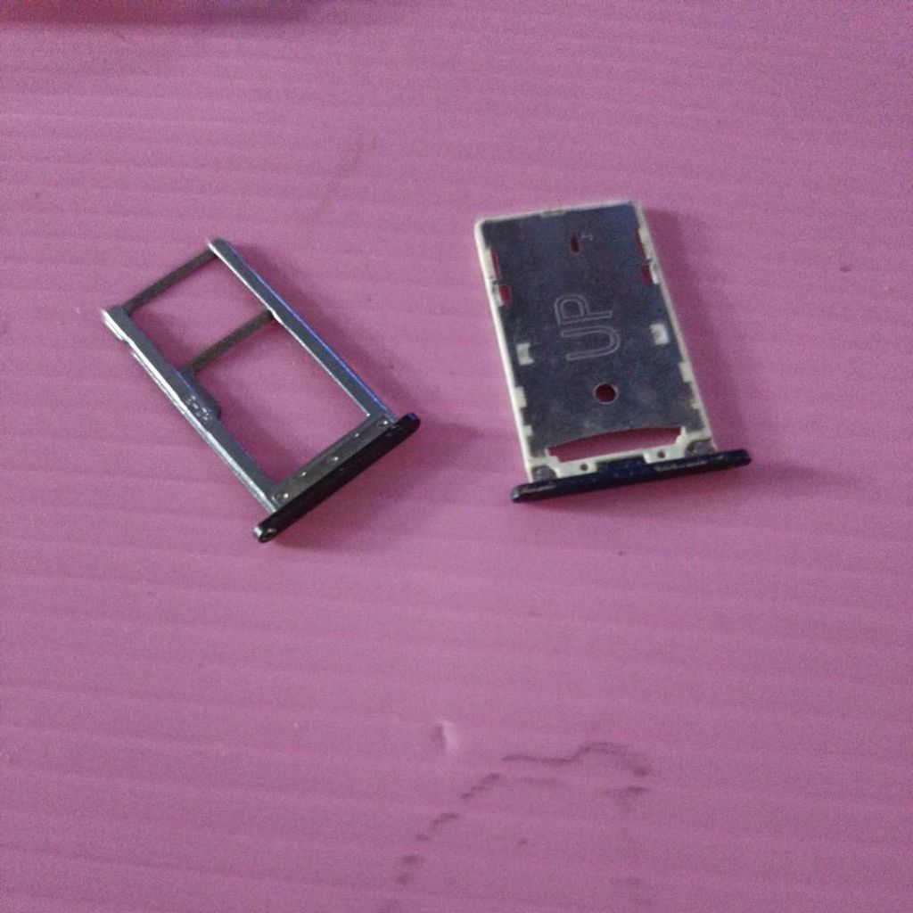 Simtry Coolpad E502/Coolpad E570 Ori copotan