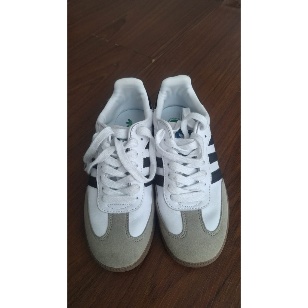 ADIDAS ORIGINAL MADE IN VIETNAM SIZE 38