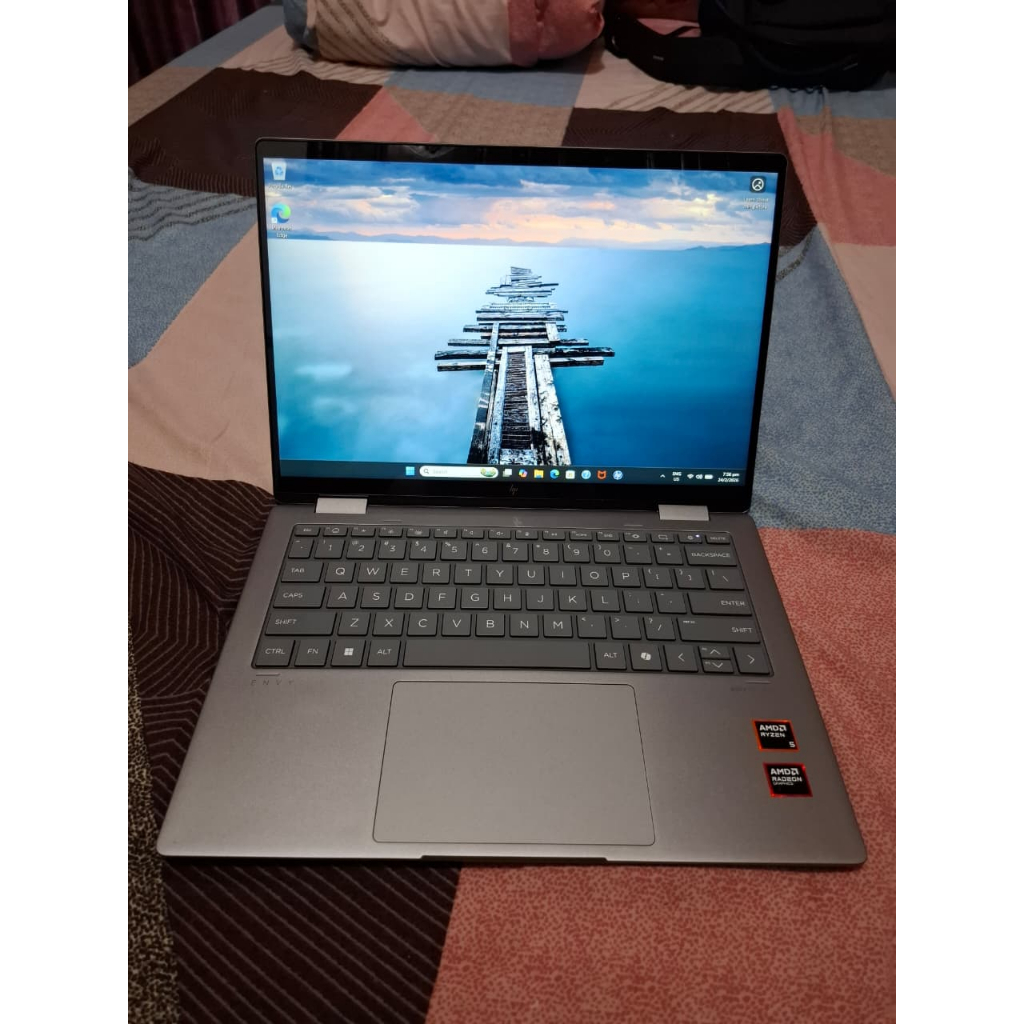 HP ENVY X360 14 RYZEN 5 8640HS 2025