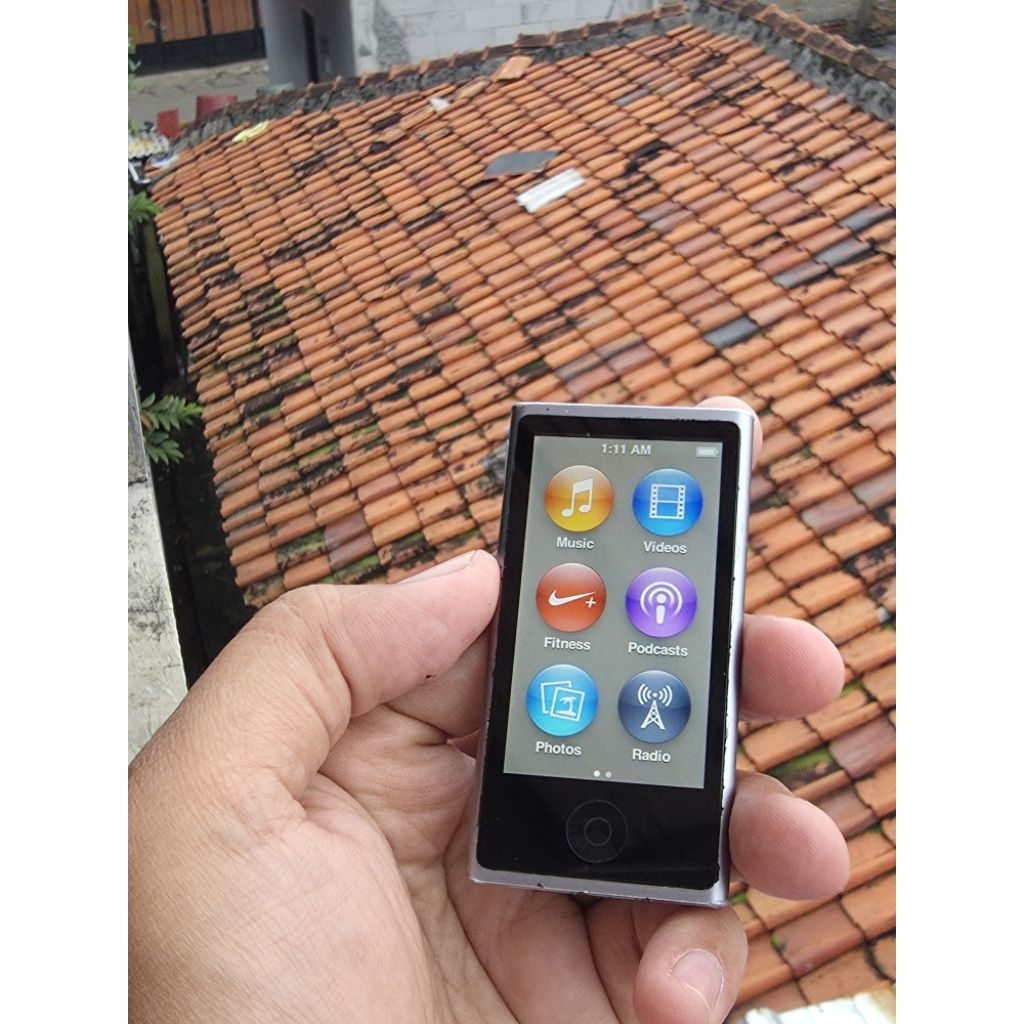 Apple iPod Touch 7th Gen 16GB Space Gray