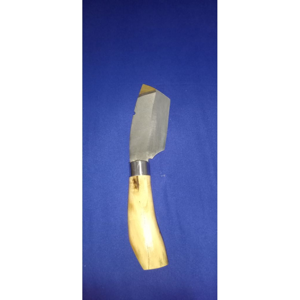 pisau dapur d2