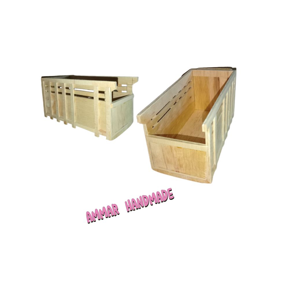 bak miniatur truk plastik ttd ,ukuran p 25 cm .lbr 11 cm. ti 10 cm