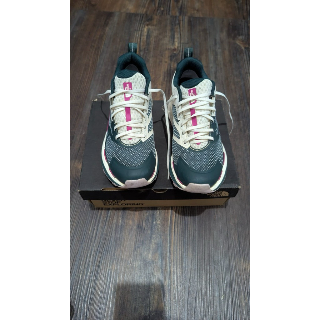 TNF The North Face Women’s Vectiv Enduris Futurelight Size 37
