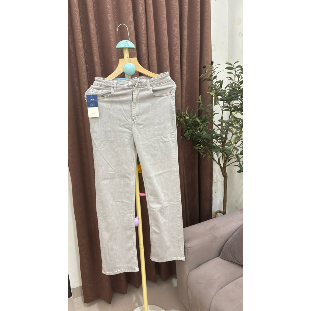 KULOT JEANS BY M&B SIZE 32