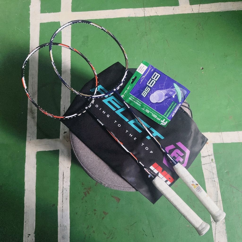 Raket FELET AXONE Original 4U